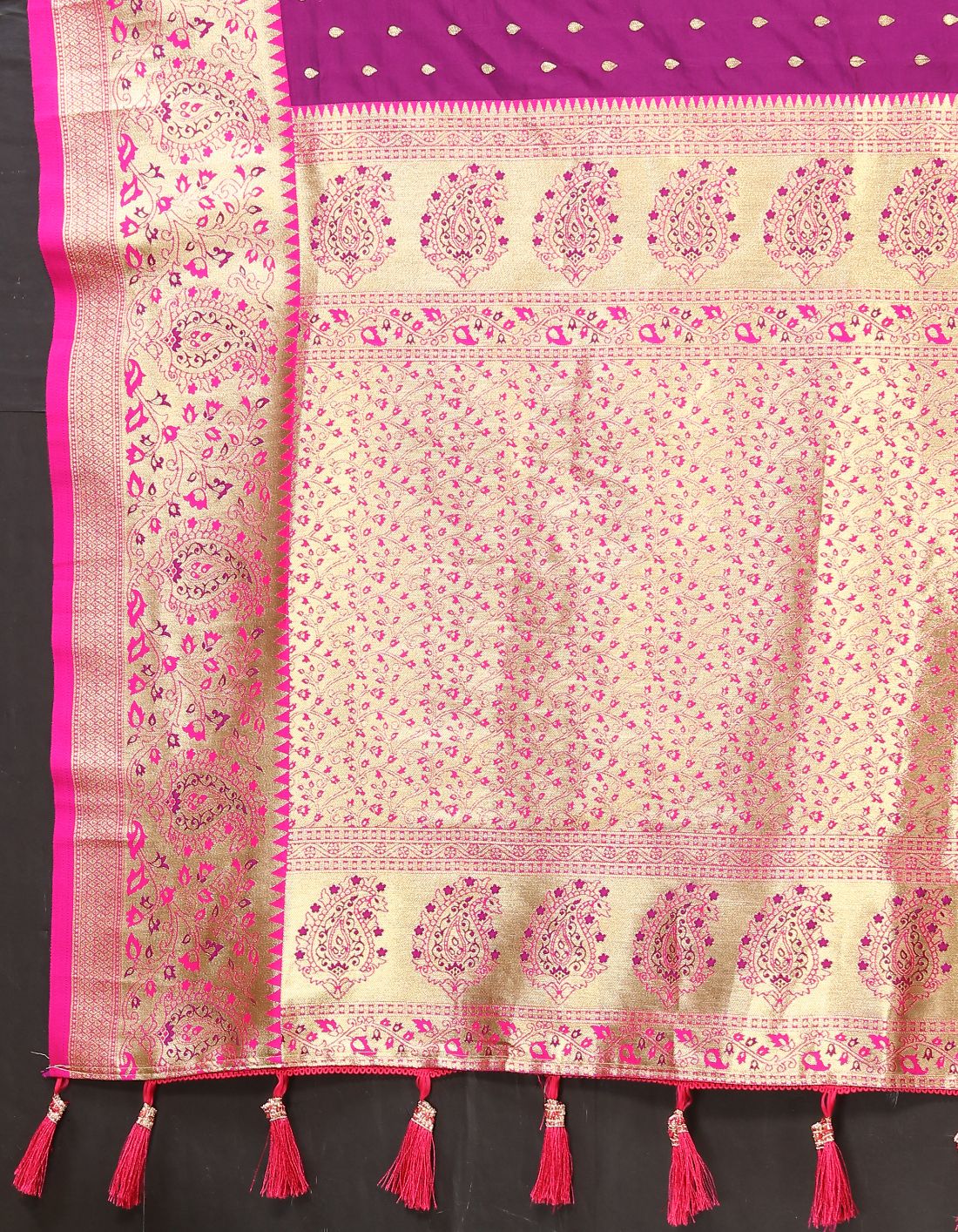 Wine Color Exclusive Soft Silk Zari Woven Work With Rich Pallu and Contrast Border With Tessels Women's Saree with Unstiched Blouse Pieces.