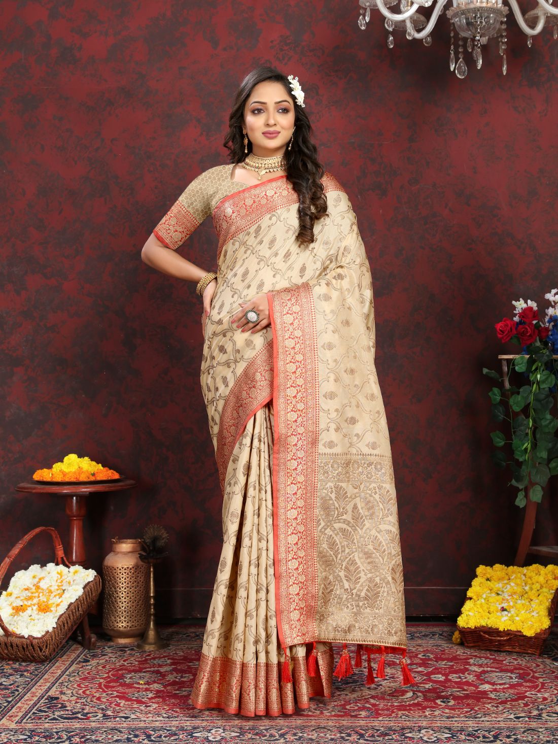 Cream Color Soft katan silk saree with copper zari weawing design and Rich Zari weawing Pallu with Unstiched Blouse piece.