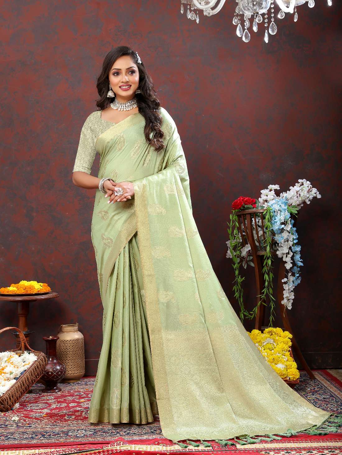 Light Green Soft Cotton Silk Saree With Zari Weawing Design And Rich Zari Weawing Pallu With Contrast Border & Tessels Attach In Pallu With Unstiched Blouse Pieces.
