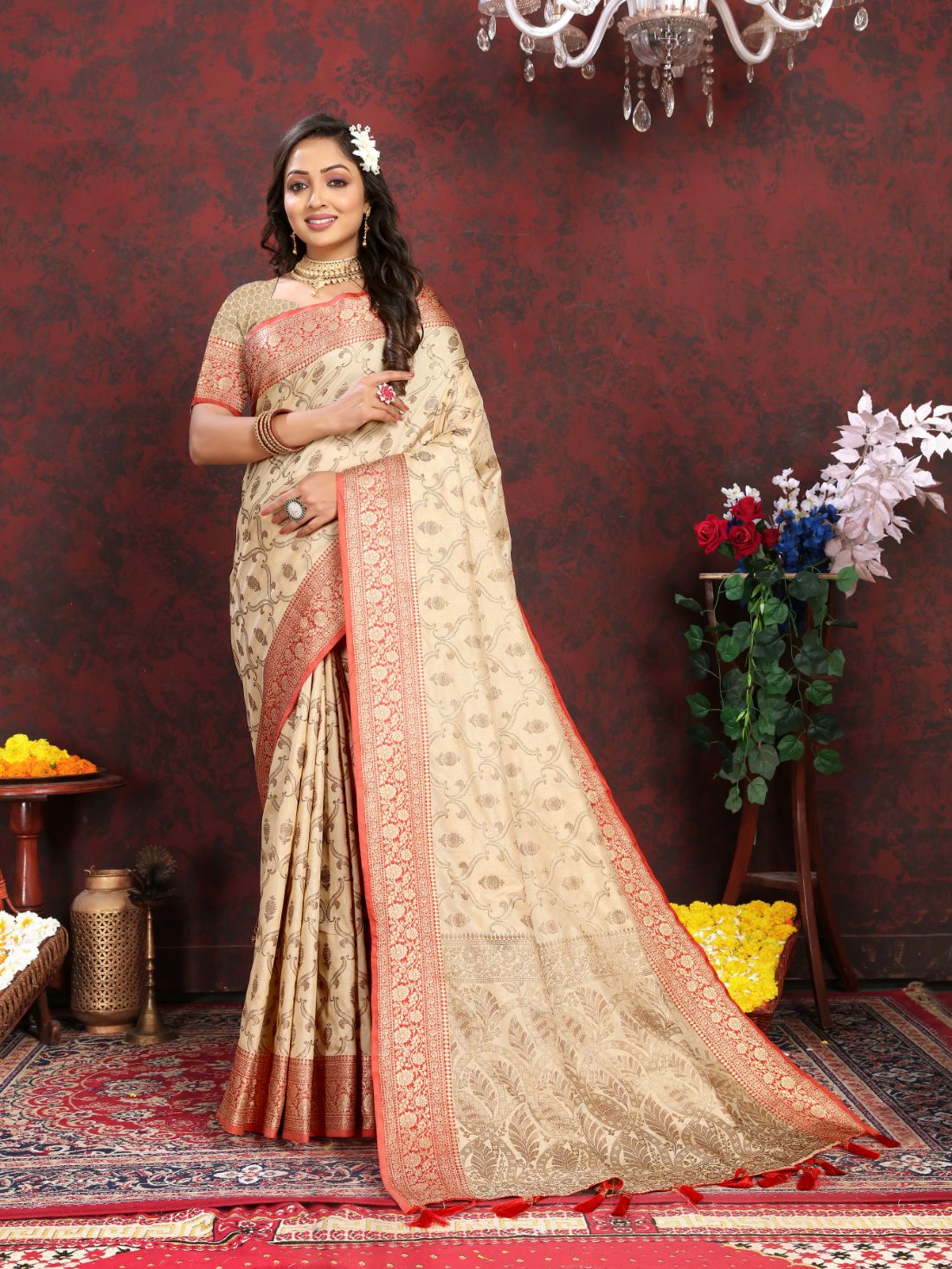 Cream Color Soft katan silk saree with copper zari weawing design and Rich Zari weawing Pallu with Unstiched Blouse piece.