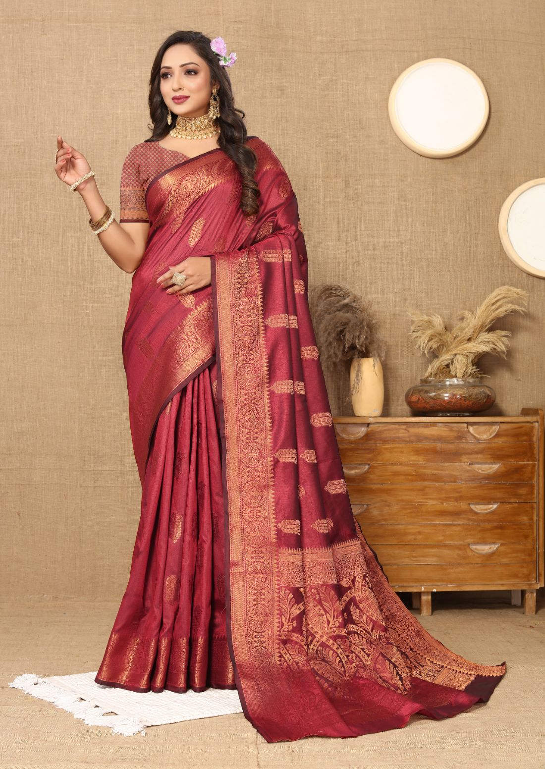 Maroon Color Soft katan silk saree with copper zari weawing design and Rich Zari weawing Pallu with Unstiched Blouse piece.