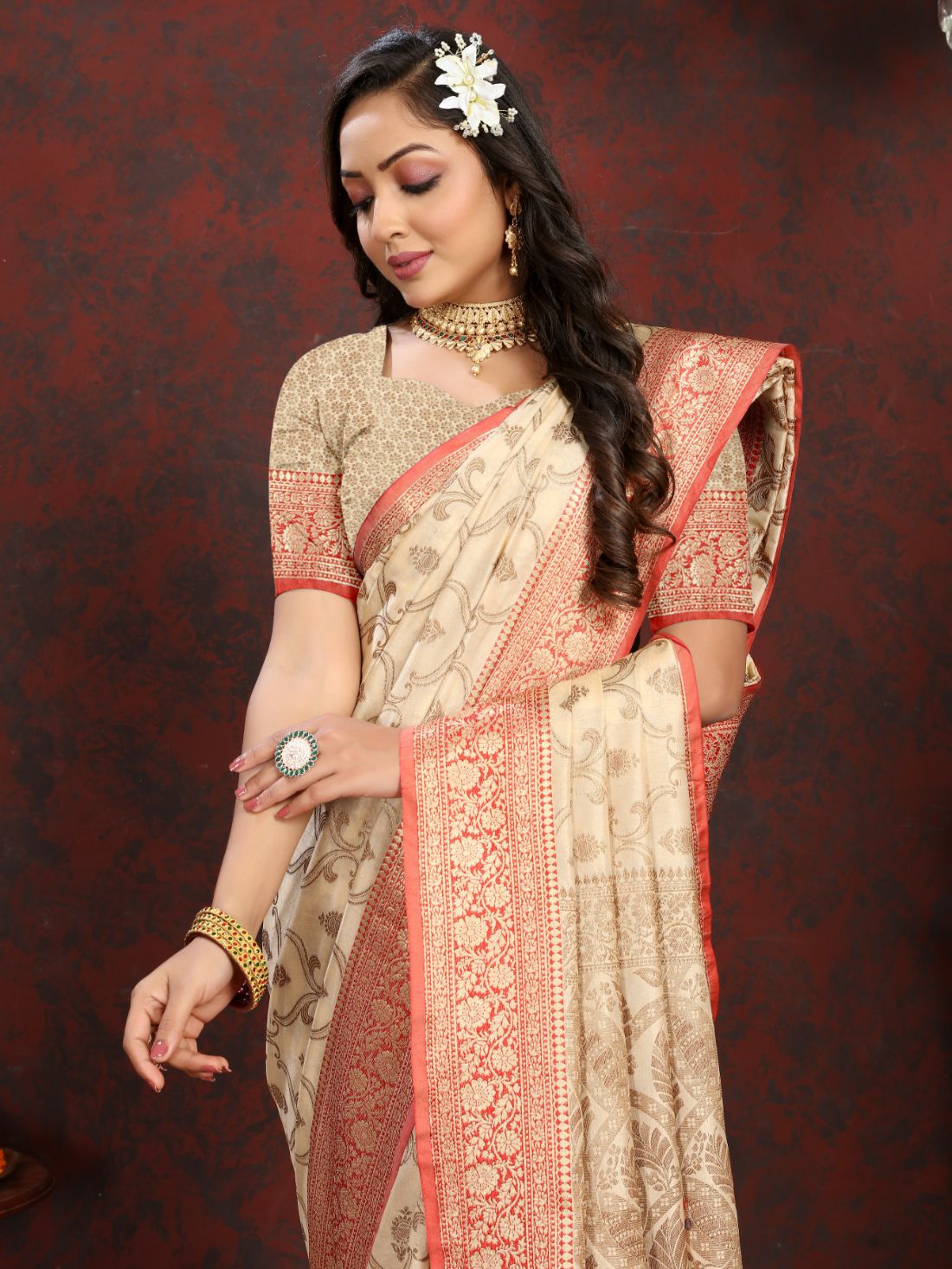 Cream Color Soft katan silk saree with copper zari weawing design and Rich Zari weawing Pallu with Unstiched Blouse piece.