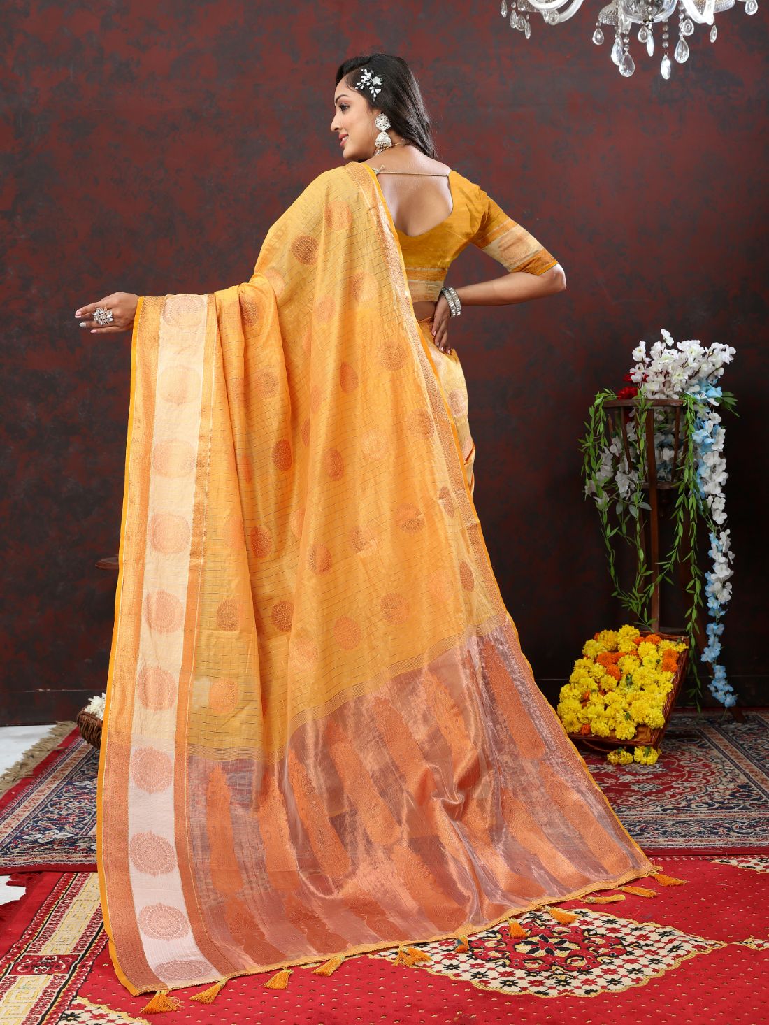 Yellow Soft Cotton Silk Saree With Zari Weawing Design And Rich Zari Weawing Pallu With Contrast Border & Tessels Attach In Pallu With Unstiched Blouse Pieces.