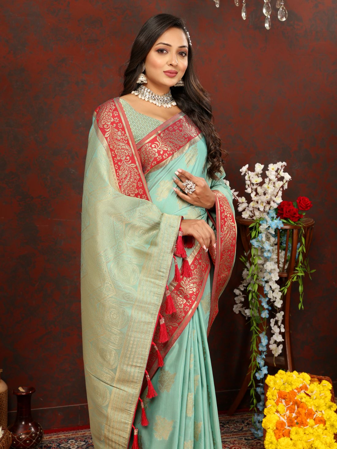 Light Blue Soft Cotton Silk Saree with Zari Weawing Design and Rich Zari Weawing Pallu with Contrast Border & Tessels attach in Pallu with Unstiched Blouse Pieces.