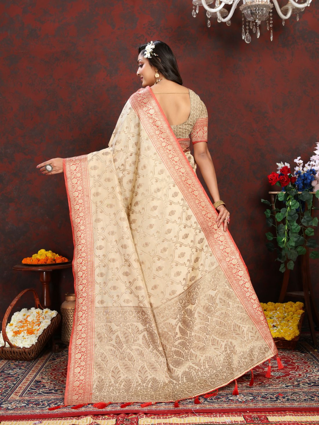 Cream Color Soft katan silk saree with copper zari weawing design and Rich Zari weawing Pallu with Unstiched Blouse piece.
