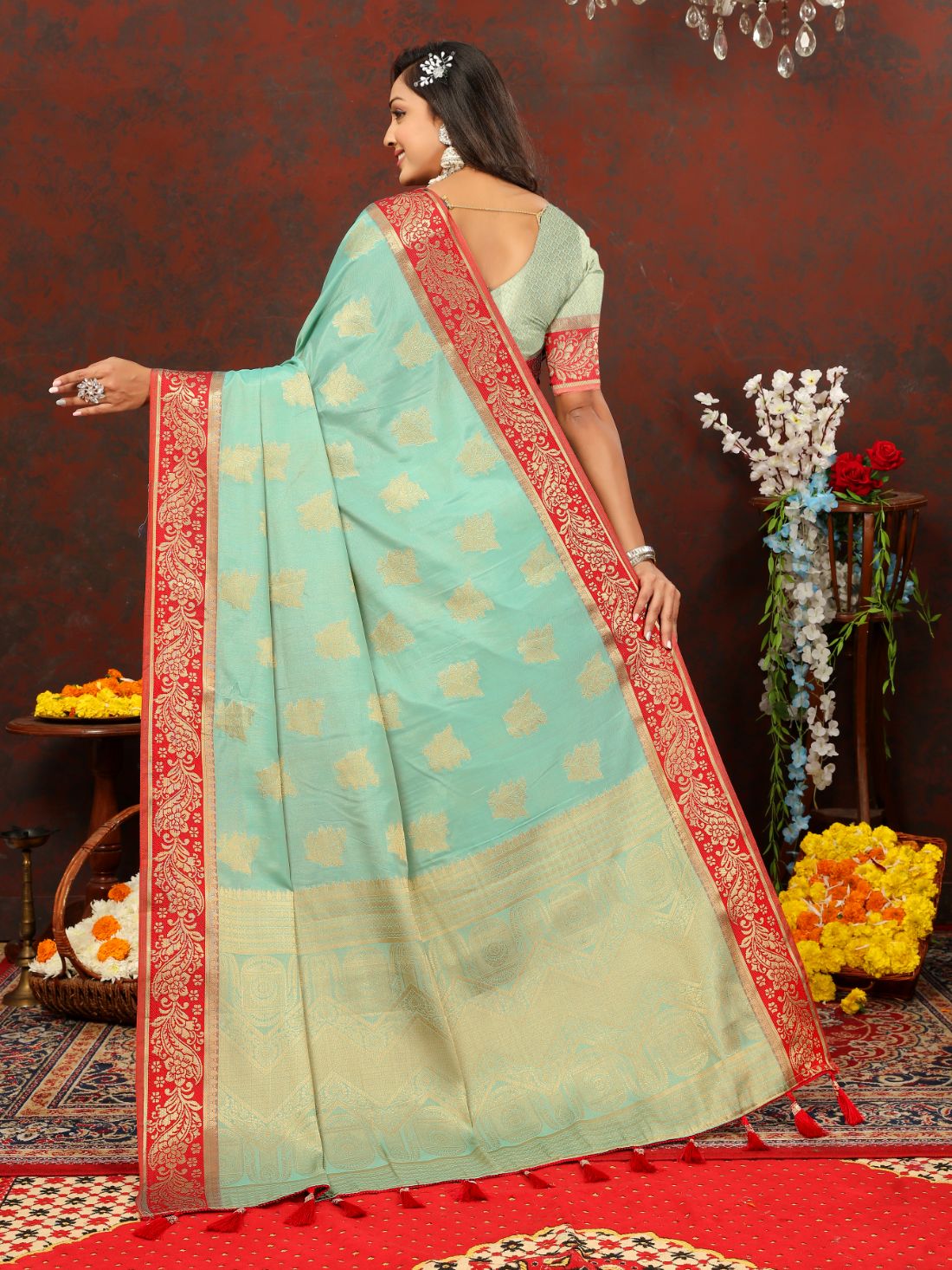 Light Blue Soft Cotton Silk Saree with Zari Weawing Design and Rich Zari Weawing Pallu with Contrast Border & Tessels attach in Pallu with Unstiched Blouse Pieces.