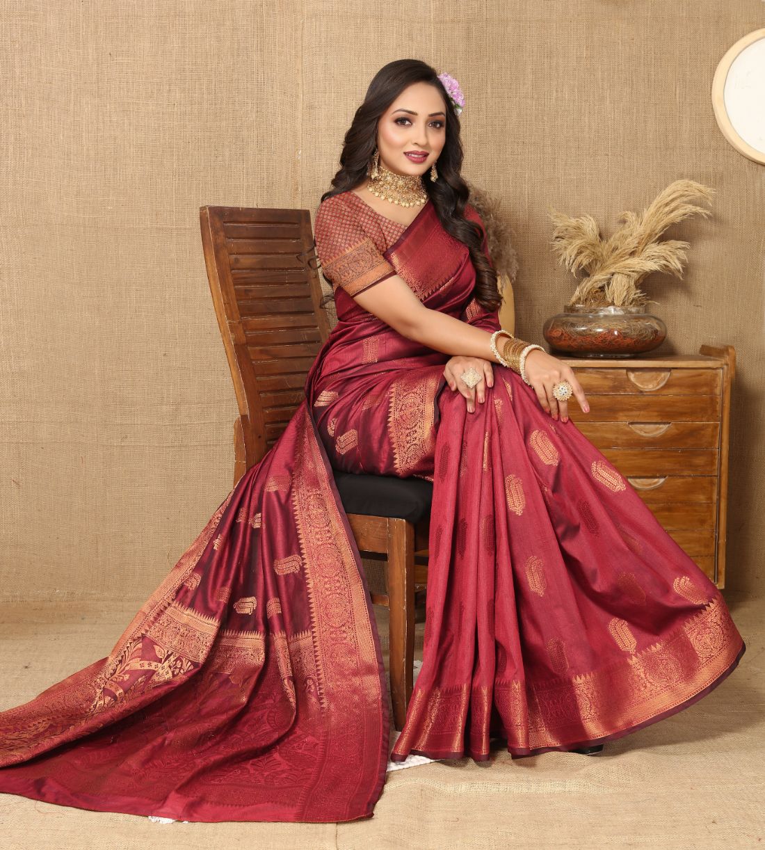 Maroon Color Soft katan silk saree with copper zari weawing design and Rich Zari weawing Pallu with Unstiched Blouse piece.