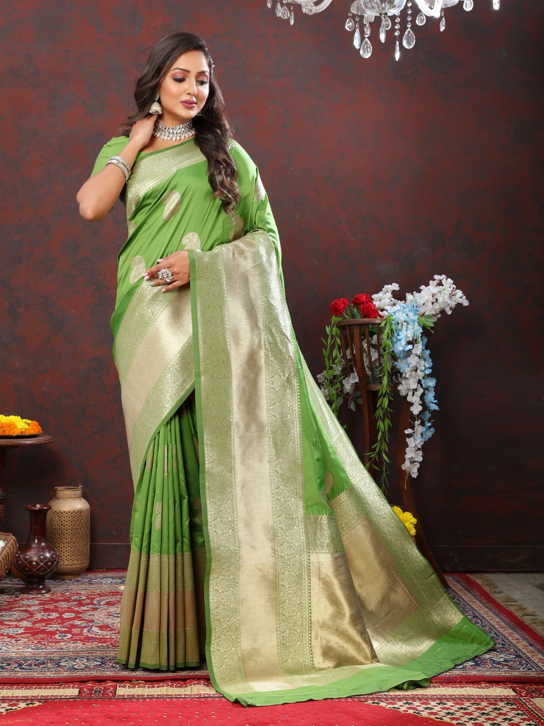 Light Green Color Exclusive Soft Silk Zari Woven Work With Rich Pallu and Contrast Border With Tessels Women's Saree with Unstiched Blouse Pieces.