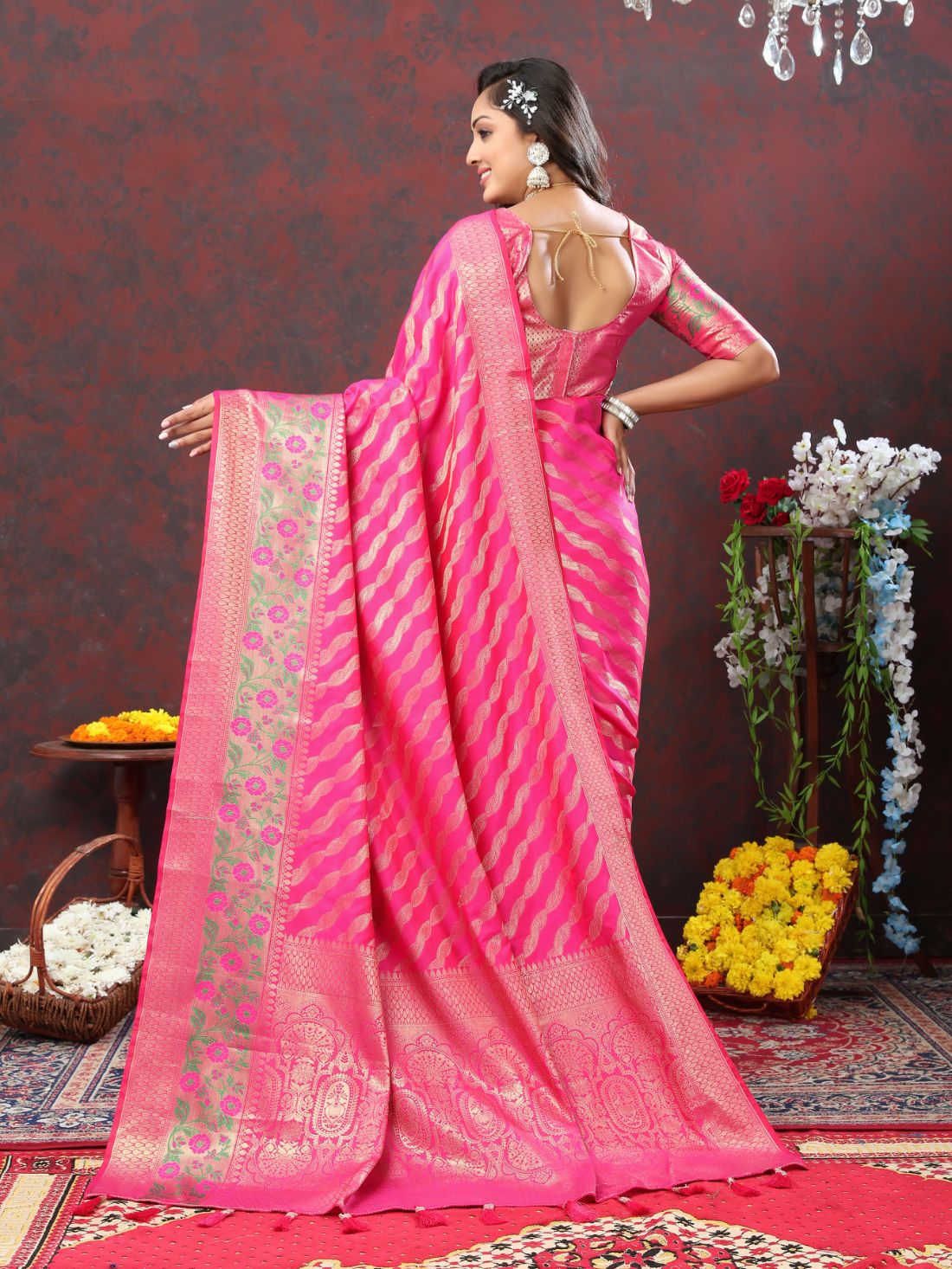 Pink Color Exclusive Soft Silk Zari Woven Work With Rich Pallu and Contrast Border With Tessels Women's Saree with Unstiched Blouse Pieces.