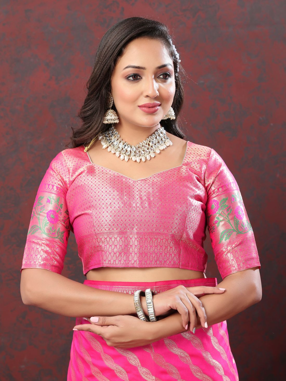 Pink Color Exclusive Soft Silk Zari Woven Work With Rich Pallu and Contrast Border With Tessels Women's Saree with Unstiched Blouse Pieces.