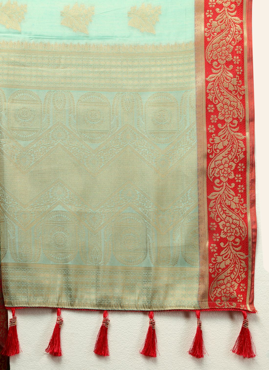 Light Blue Soft Cotton Silk Saree with Zari Weawing Design and Rich Zari Weawing Pallu with Contrast Border & Tessels attach in Pallu with Unstiched Blouse Pieces.