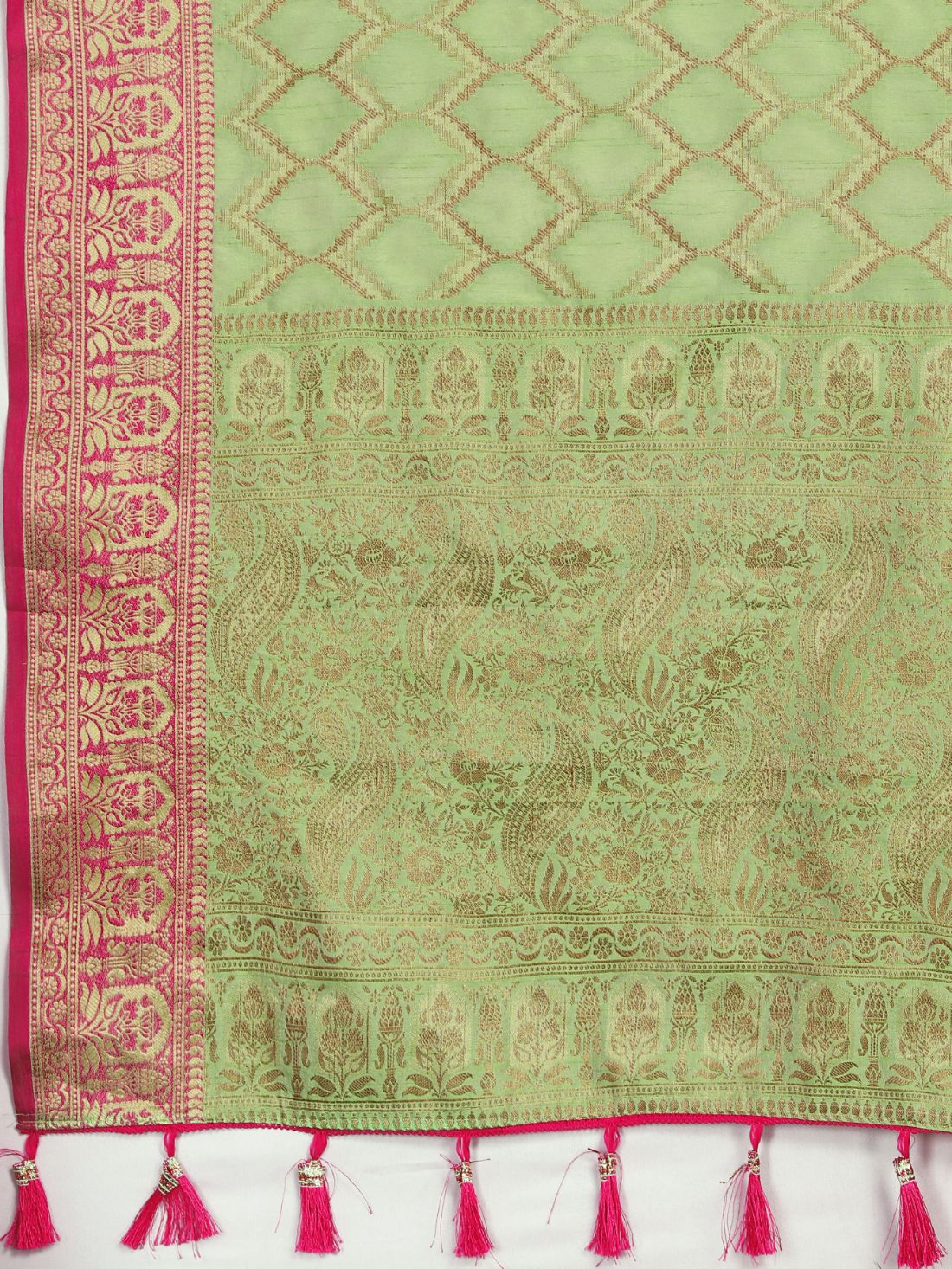 Green Color Soft katan silk saree with copper zari weawing design and Rich Zari weawing Pallu with Unstiched Blouse piece.