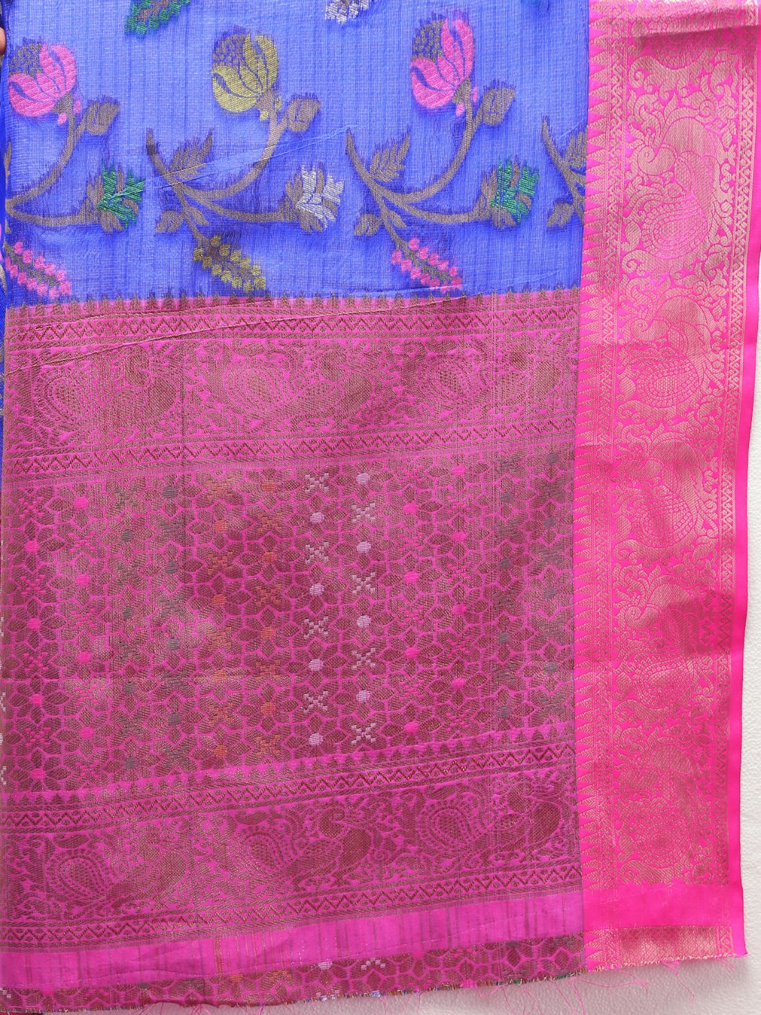 Nevy Blue Color Soft Cotton Silk Saree With Meenakari Weawing Design And Rich Zari Weawing Pallu With Border With Unstiched Blouse Piease.
