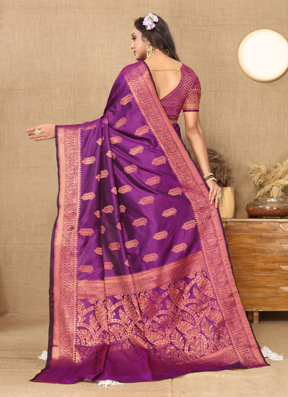 Purple Color Soft katan silk saree with copper zari weawing design and Rich Zari weawing Pallu with Unstiched Blouse piece.