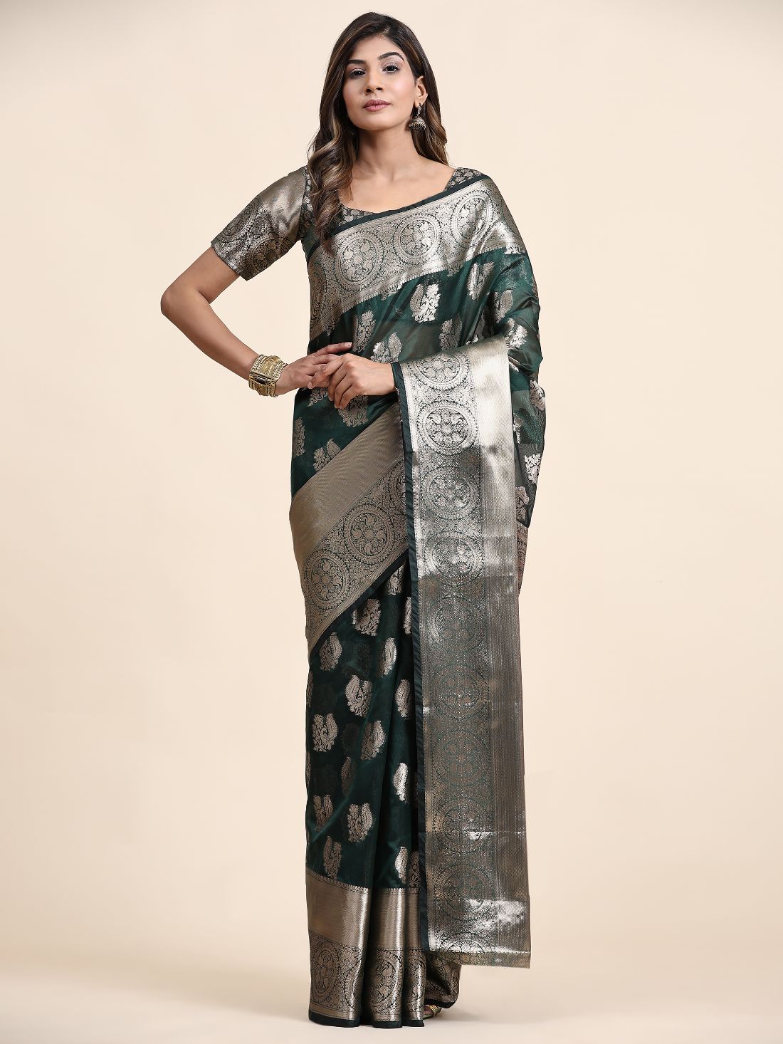 Dark Green Color Women’s Zari Woven Designer Soft Organza Silk Saree and Rich Pallu Weawing Unstitched Blouse With Blouse Piece.