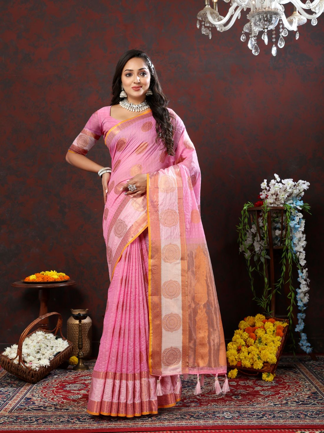 Pink Soft Cotton Silk Saree With Zari Weawing Design And Rich Zari Weawing Pallu With Contrast Border & Tessels Attach In Pallu With Unstiched Blouse Pieces.