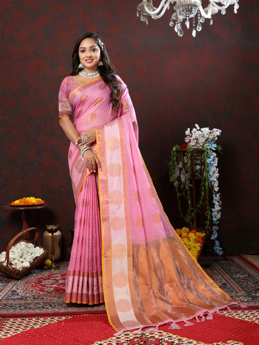 Pink Soft Cotton Silk Saree With Zari Weawing Design And Rich Zari Weawing Pallu With Contrast Border & Tessels Attach In Pallu With Unstiched Blouse Pieces.
