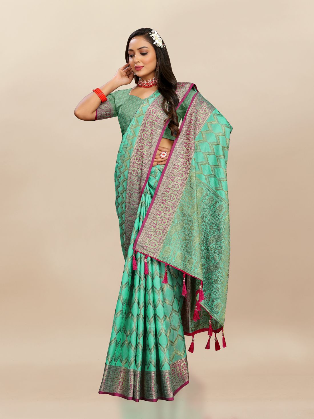 Aqua Blue Color Soft katan silk saree with copper zari weawing design and Rich Zari weawing Pallu with Unstiched Blouse piece.
