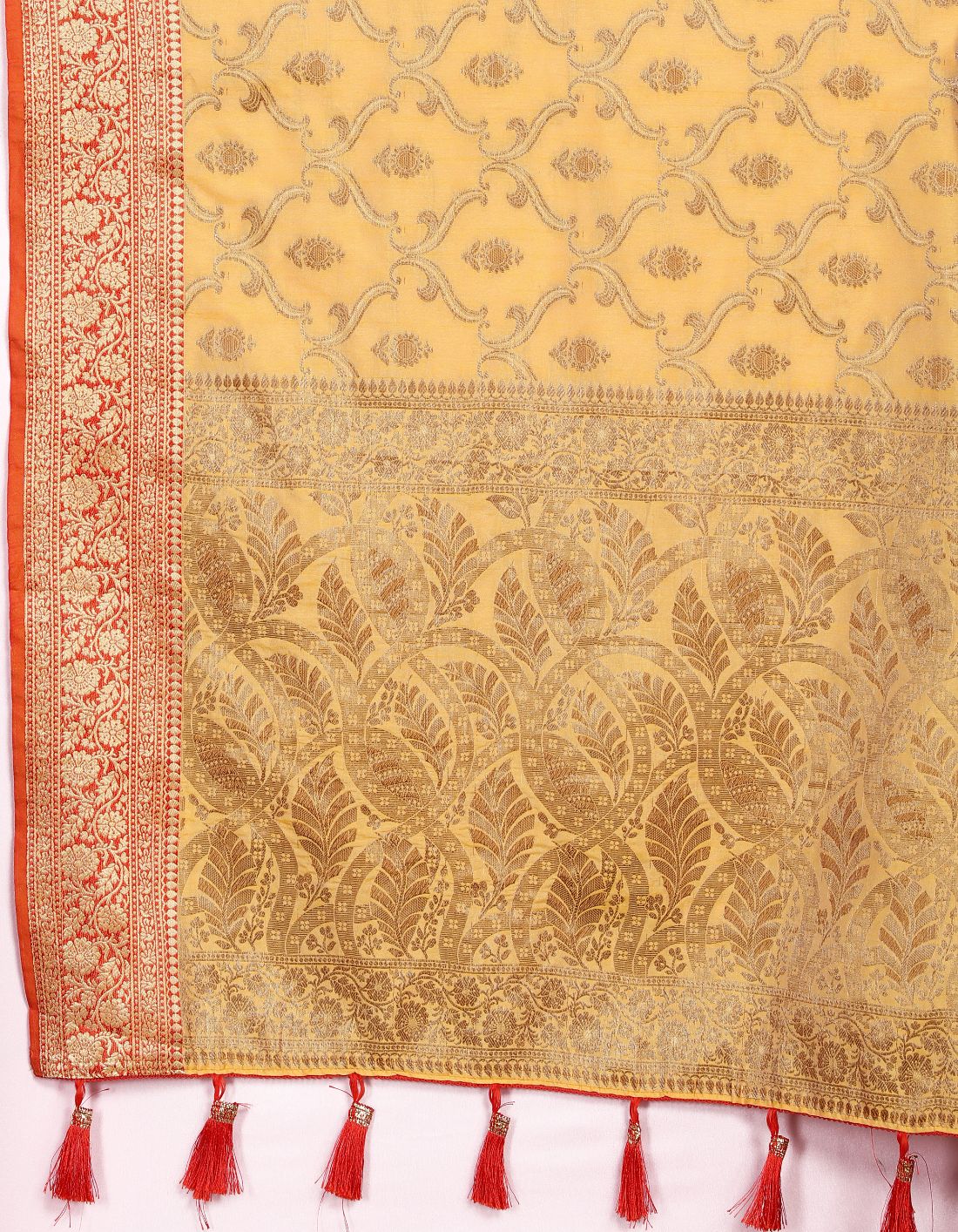 Yellow Color Soft Katan silk saree with copper zari weawing design and Rich Zari weawing Pallu with Unstiched Blouse piece.