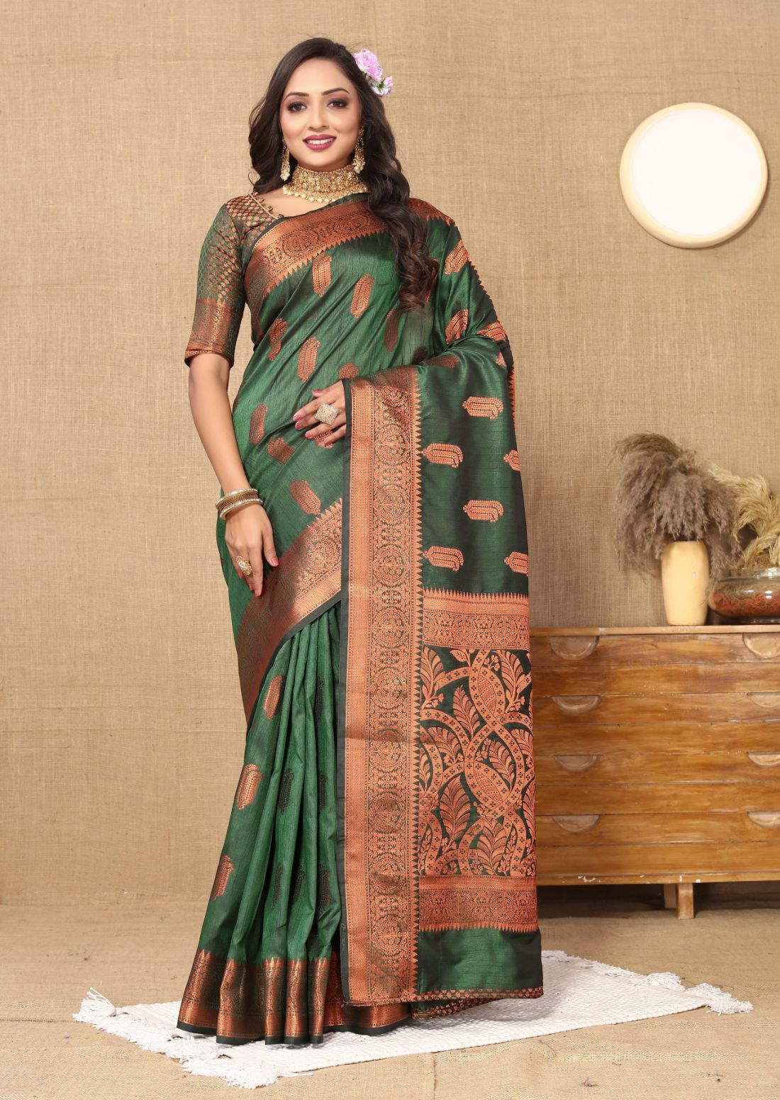 Green Color Soft katan silk saree with copper zari weawing design and Rich Zari weawing Pallu with Unstiched Blouse piece.