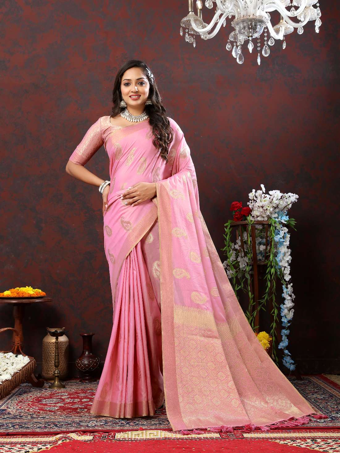 Pink Soft Cotton Silk Saree With Zari Weawing Design And Rich Zari Weawing Pallu With Contrast Border & Tessels Attach In Pallu With Unstiched Blouse Pieces.