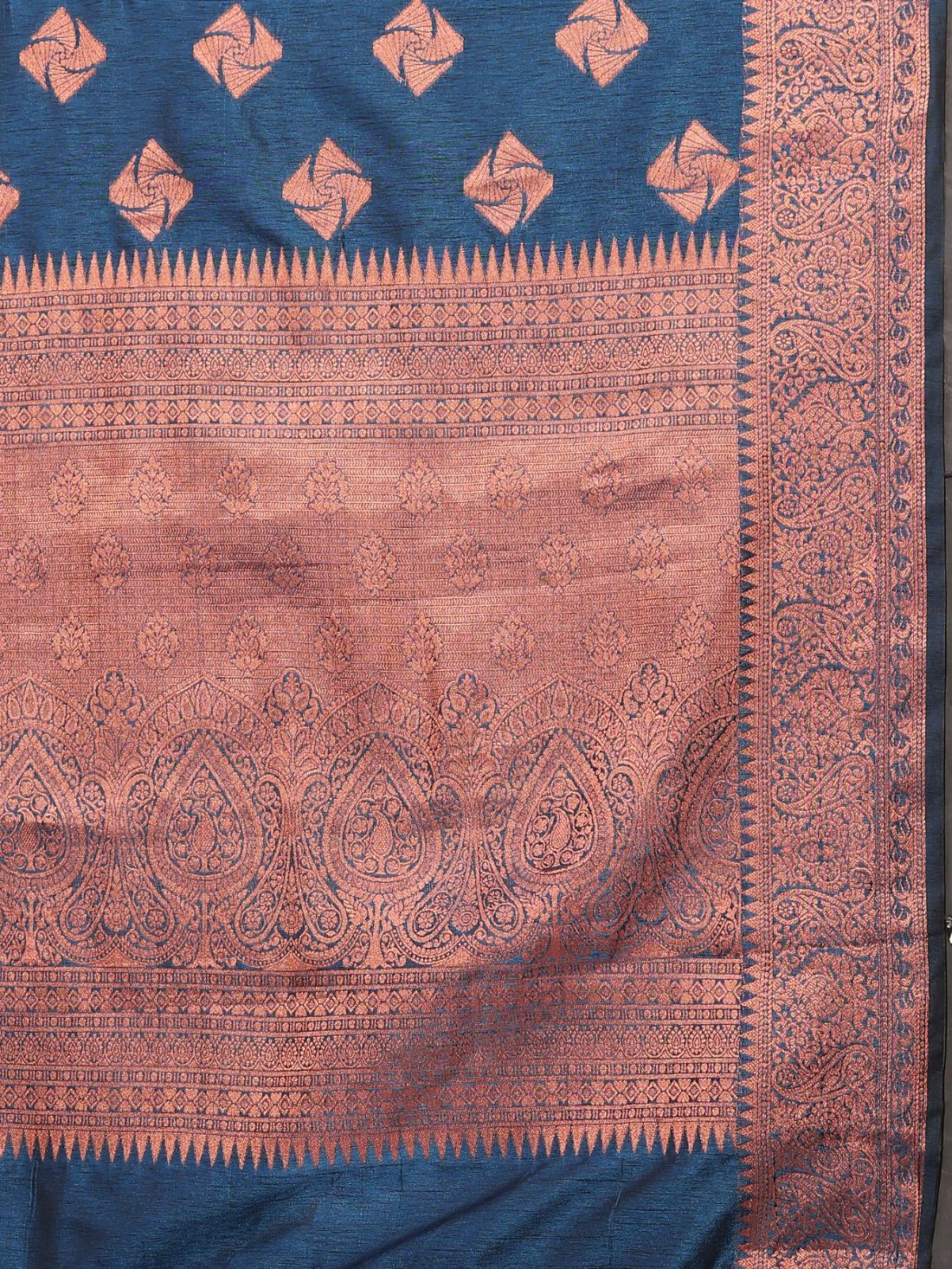 Nevy Blue Color Soft katan silk saree with copper zari weawing design and Rich Zari weawing Pallu with Unstiched Blouse piece