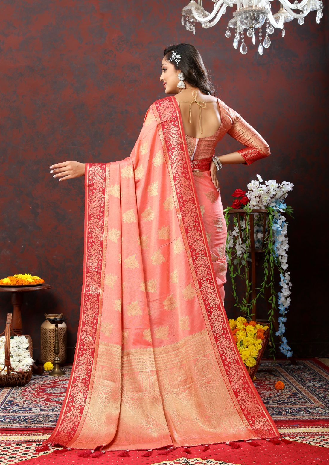 Peach Soft Cotton Silk Saree with Zari Weawing Design and Rich Zari Weawing Pallu with Contrast Border & Tessels attach in Pallu with Unstiched Blouse Pieces.