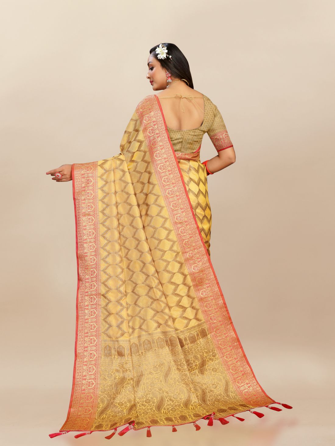Mustured Color Soft katan silk saree with copper zari weawing design and Rich Zari weawing Pallu with Unstiched Blouse piece.