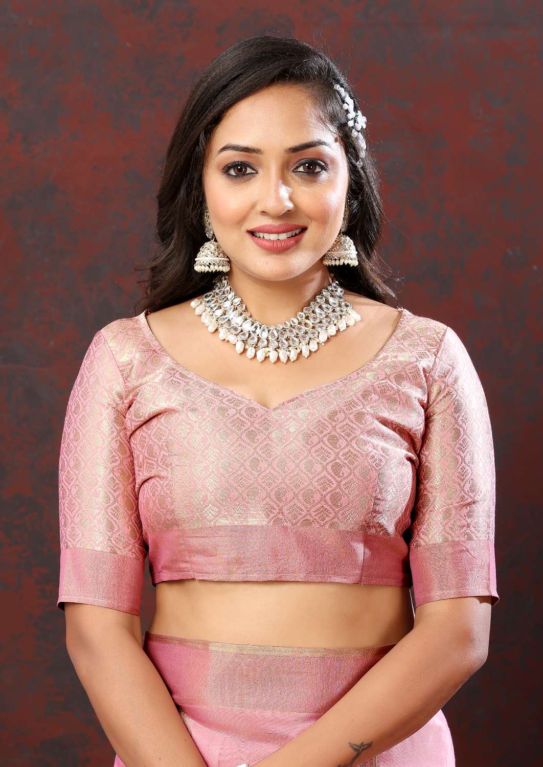 Pink Soft Cotton Silk Saree With Zari Weawing Design And Rich Zari Weawing Pallu With Contrast Border & Tessels Attach In Pallu With Unstiched Blouse Pieces.