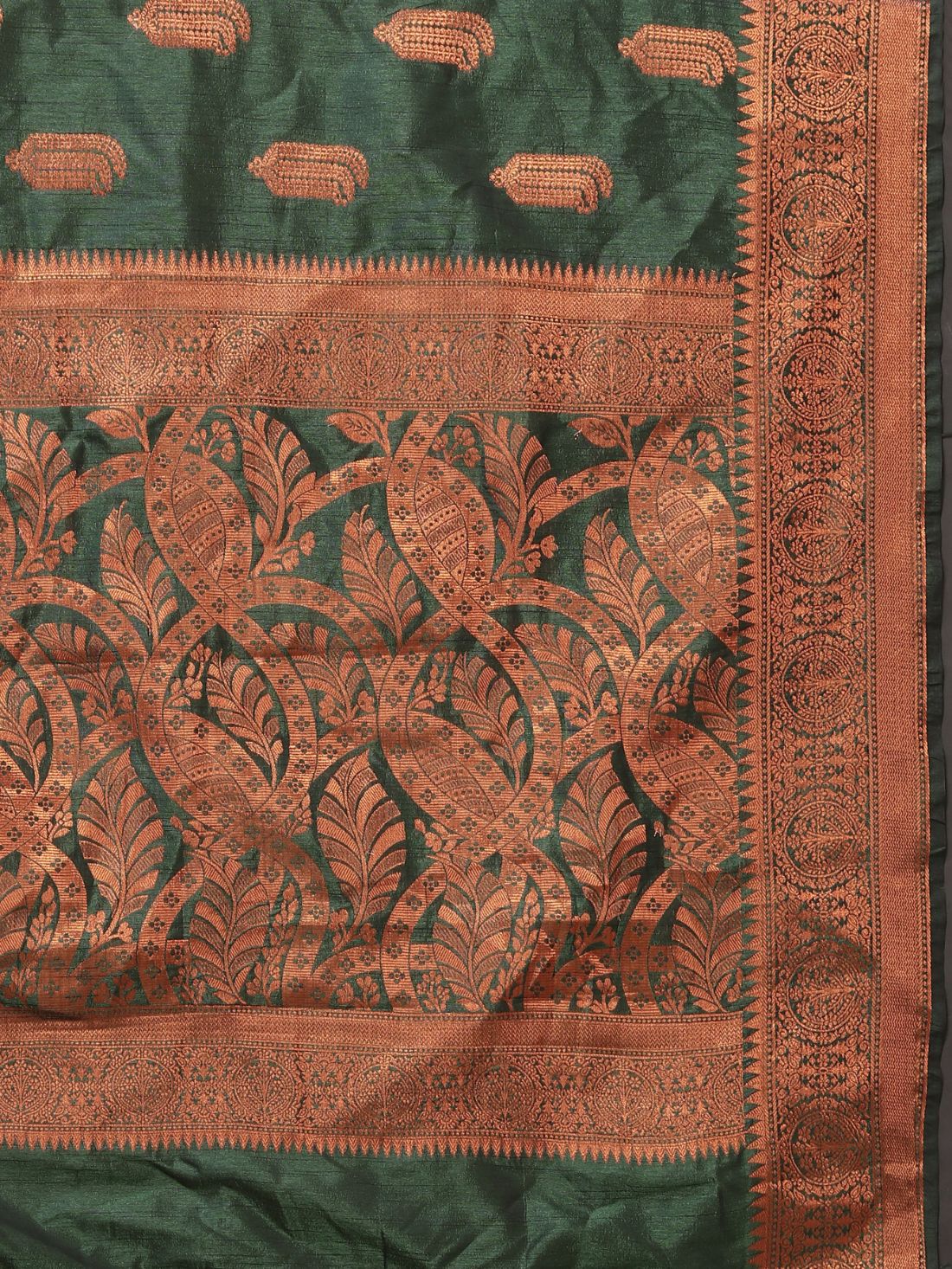 Green Color Soft katan silk saree with copper zari weawing design and Rich Zari weawing Pallu with Unstiched Blouse piece.