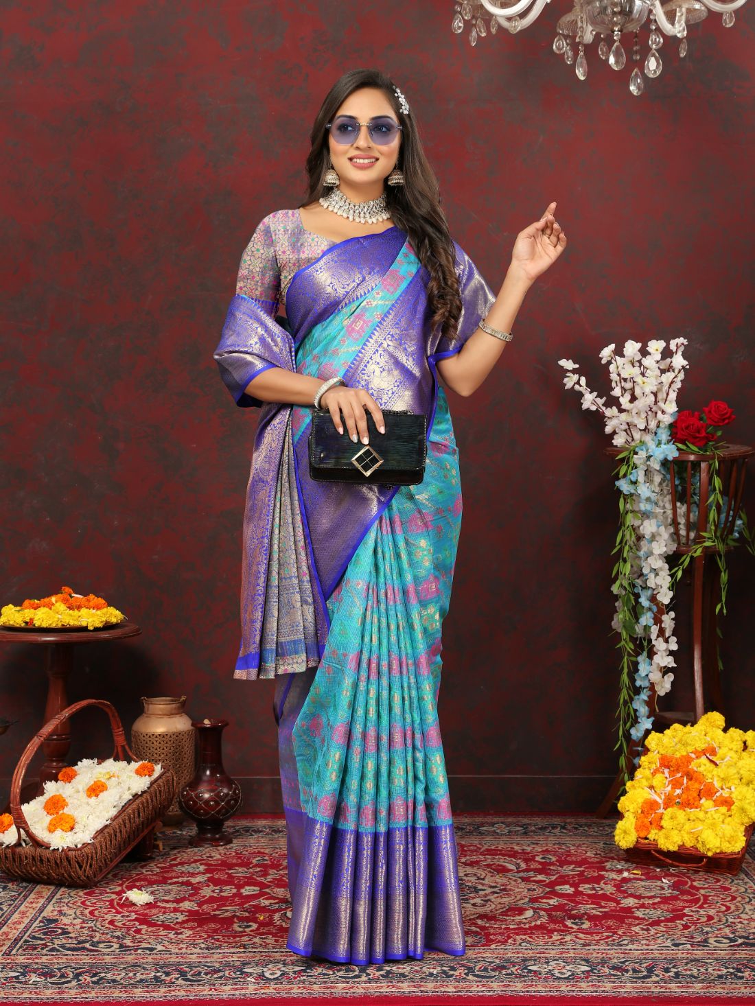 Light Blue Color Soft Cotton Silk Saree With Meenakari Weawing Design And Rich Zari Weawing Pallu And Contras Border With Unstiched Blouse Piease.