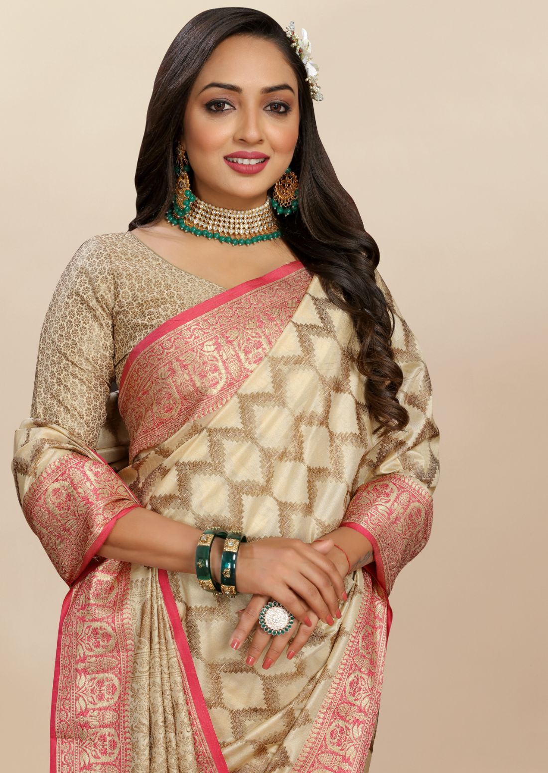 Cream Color Soft katan silk saree with copper zari weawing design and Rich Zari weawing Pallu with Unstiched Blouse piece.