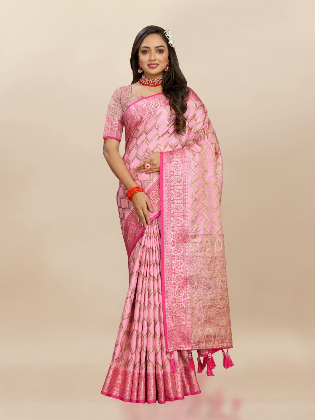 Pink Color Soft katan silk saree with copper zari weawing design and Rich Zari weawing Pallu with Unstiched Blouse piece.