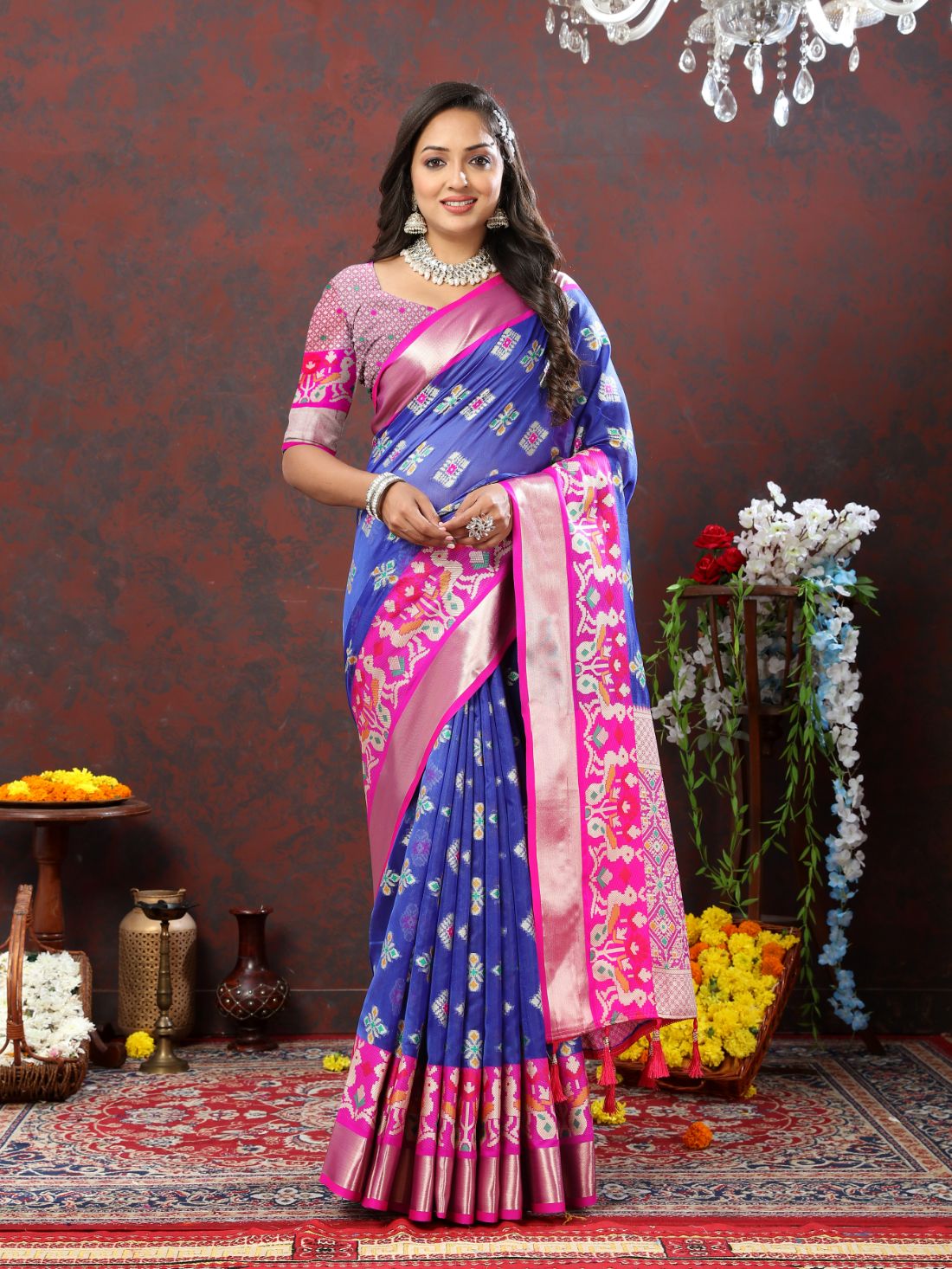 Royal Blue & Pink Color Women’s Zari Woven Designer Soft Organza Silk Saree and Rich Pallu Weawing Unstitched Blouse With Blouse Piece.