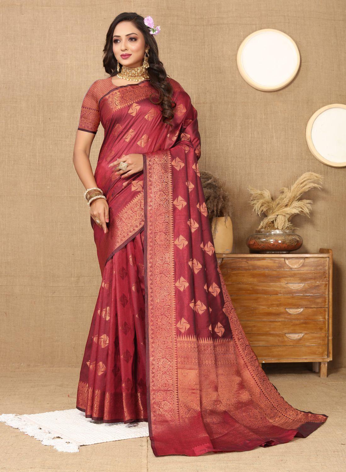 Maroon Color Soft Katan Silk saree with copper zari weawing design and Rich Zari weawing Pallu with Unstiched Blouse piece