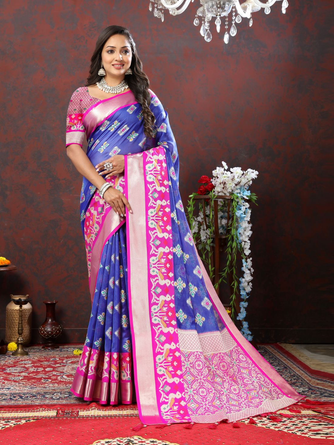 Royal Blue & Pink Color Women’s Zari Woven Designer Soft Organza Silk Saree and Rich Pallu Weawing Unstitched Blouse With Blouse Piece.