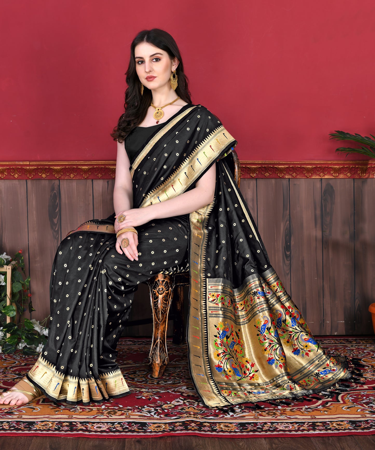 Soft Paithani Silk Saree with Gold Zari Weaving Motifs