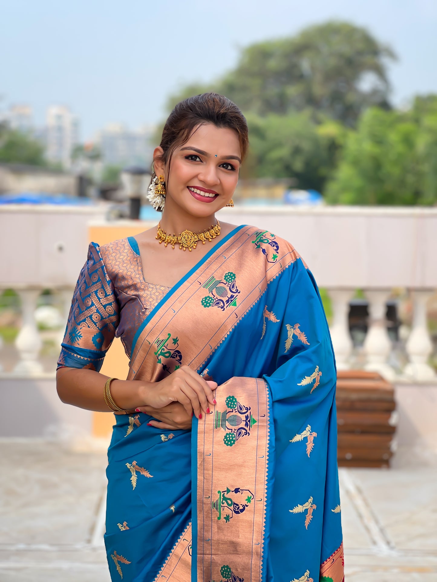 Incredible Rama Color Weaving Work Brilliant Paithani Silk Saree