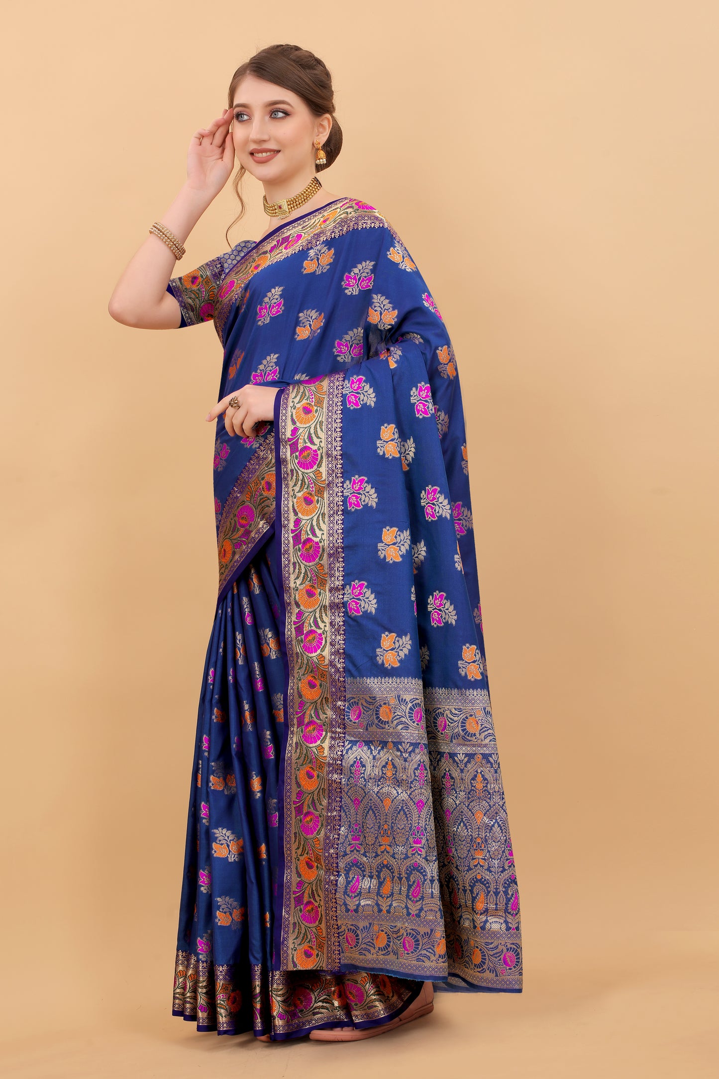 Soft Silk saree with Meenakari weawing design and Rich Zari weawing Pallu with zari weawing border