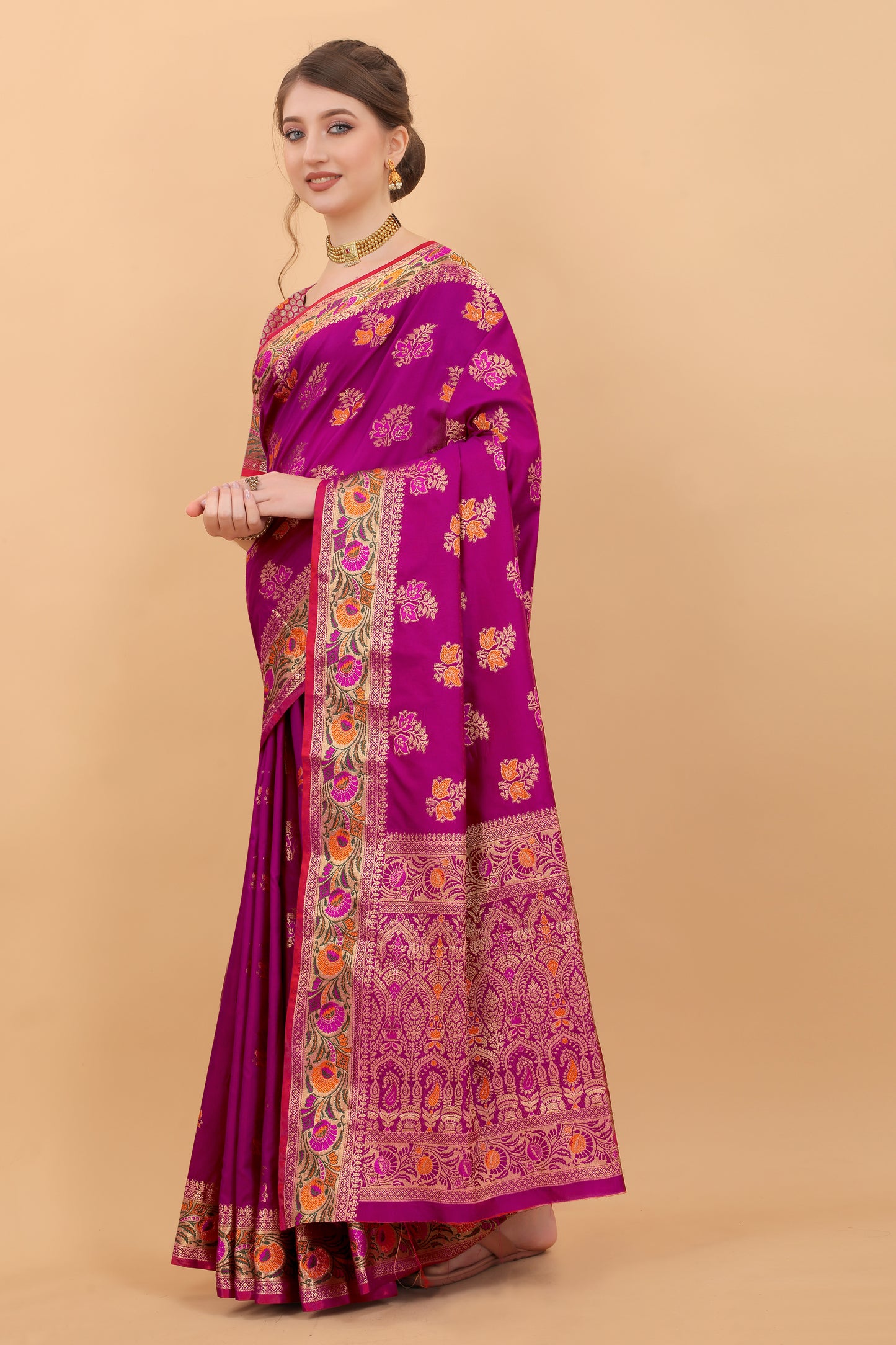 Soft Silk saree with Meenakari weawing design and Rich Zari weawing Pallu with zari weawing border