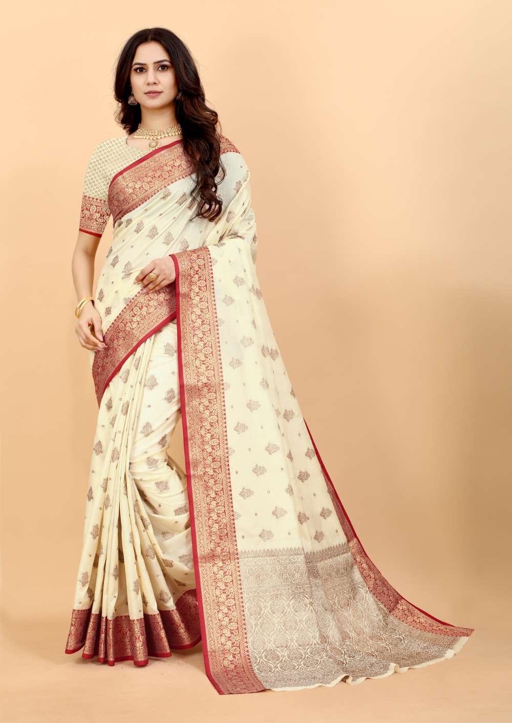 Cream Color Soft Magic Slub Soft Silk Saree With Rich golden Zari Woven Pallu & Zari weaving Border Saree With Unstitch Blouse Pieces.