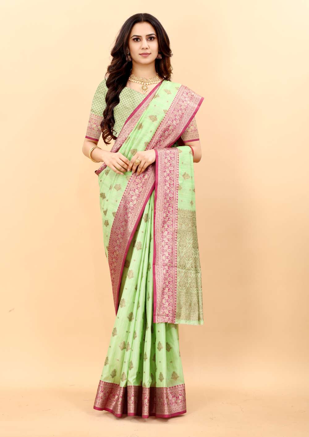 Pista Color Soft Magic Slub Soft Silk Saree With Rich golden Zari Woven Pallu & Zari weaving Border Saree With Unstitch Blouse Pieces.
