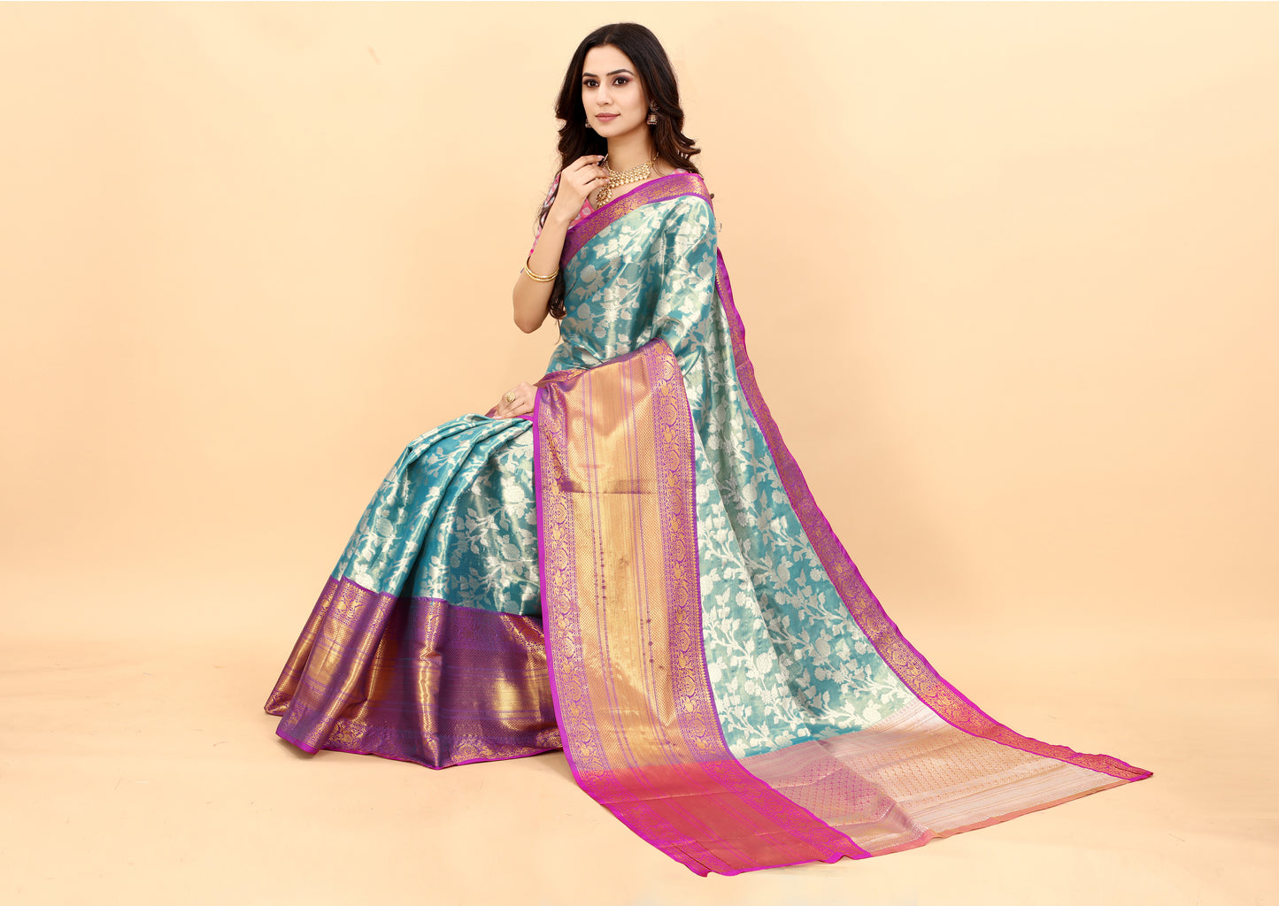 Women's Soft Kanjeevaram Silk Saree with Golden Zari Woven and Beautiful Rich Pallu Design & Jacquard Work Saree With Unstiched Blouse Piece.