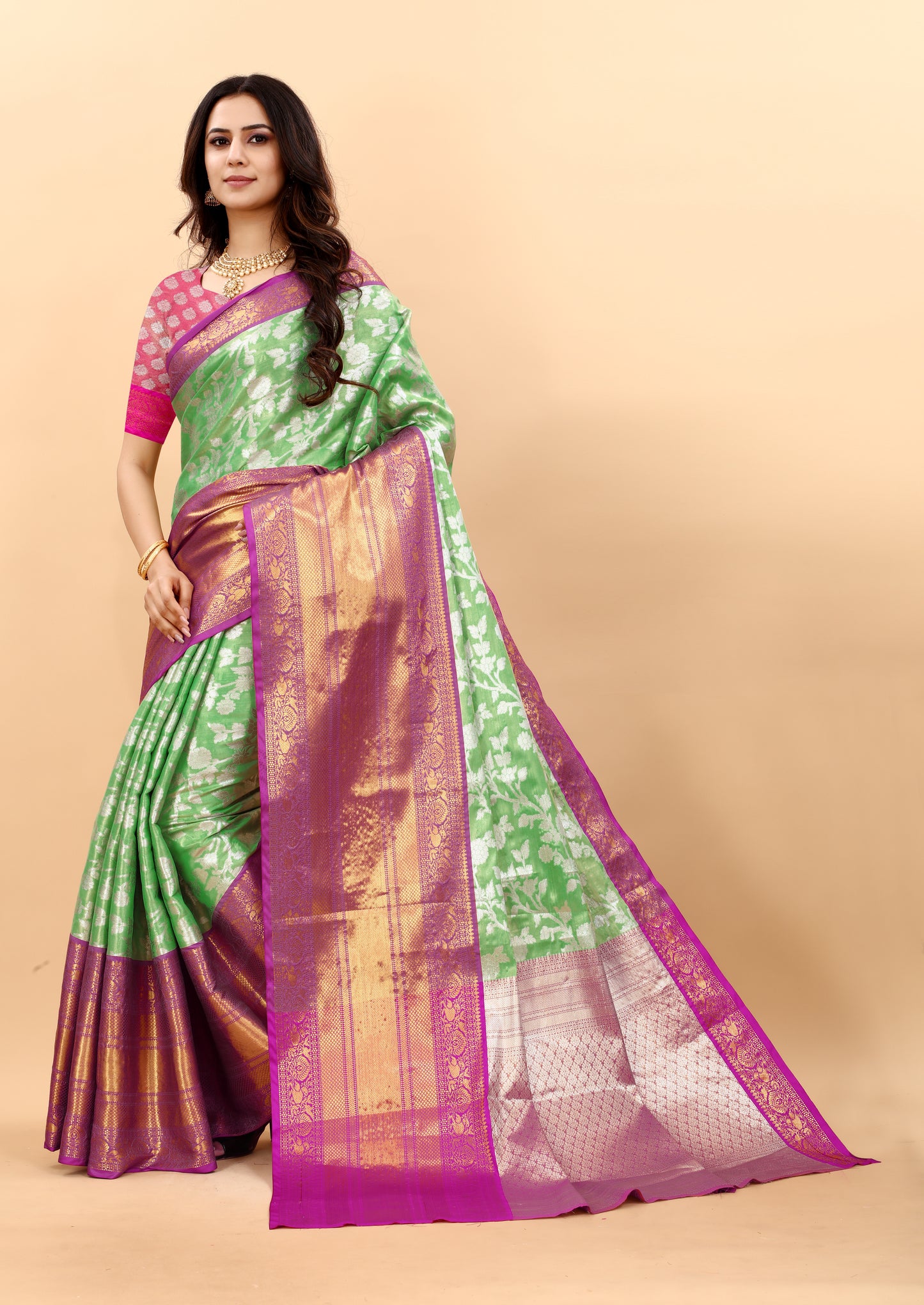 Women's Soft Kanjeevaram Silk Saree with Golden Zari Woven and Beautiful Rich Pallu Design & Jacquard Work Saree With Unstiched Blouse Piece.