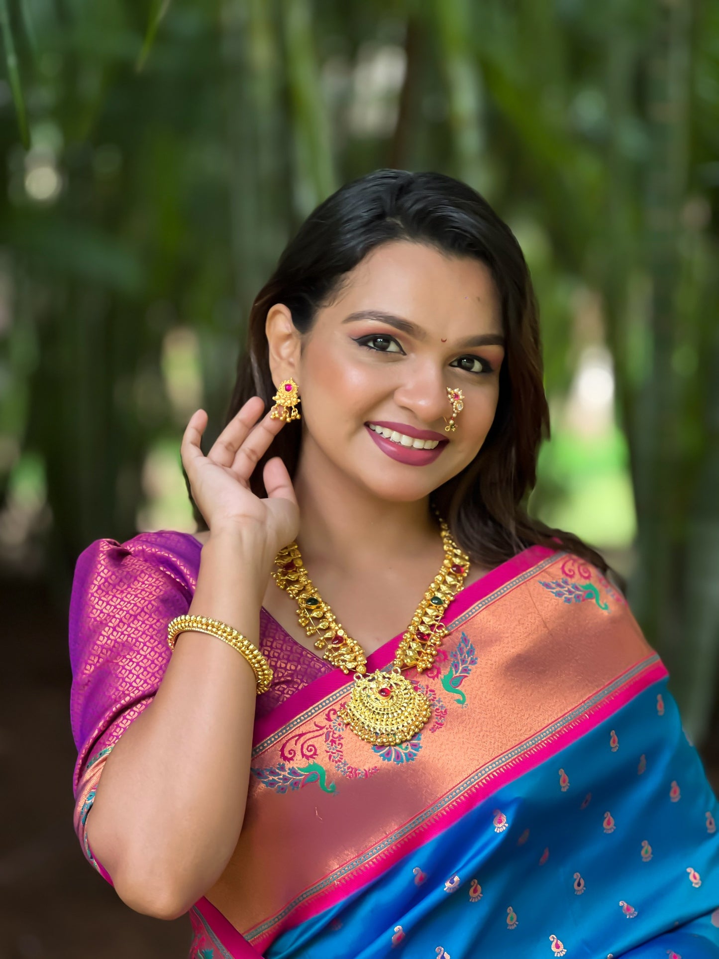 Soft Pethani Silk Saree With Zari Weaving & Minakari Motifs Design