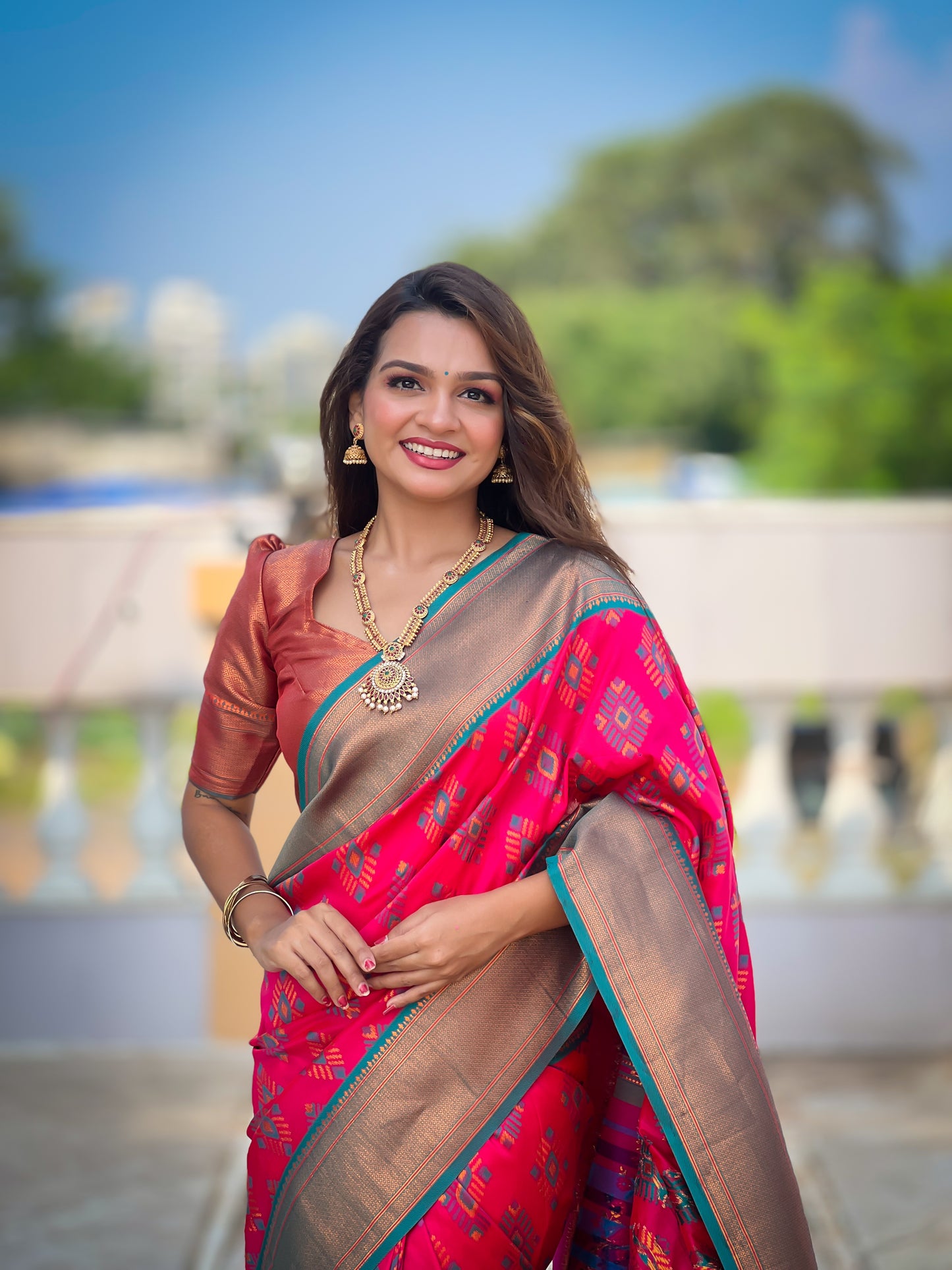 Presented By KeKoVi Beautiful Traditional Paithani Saree With Contrast Running Blouse 