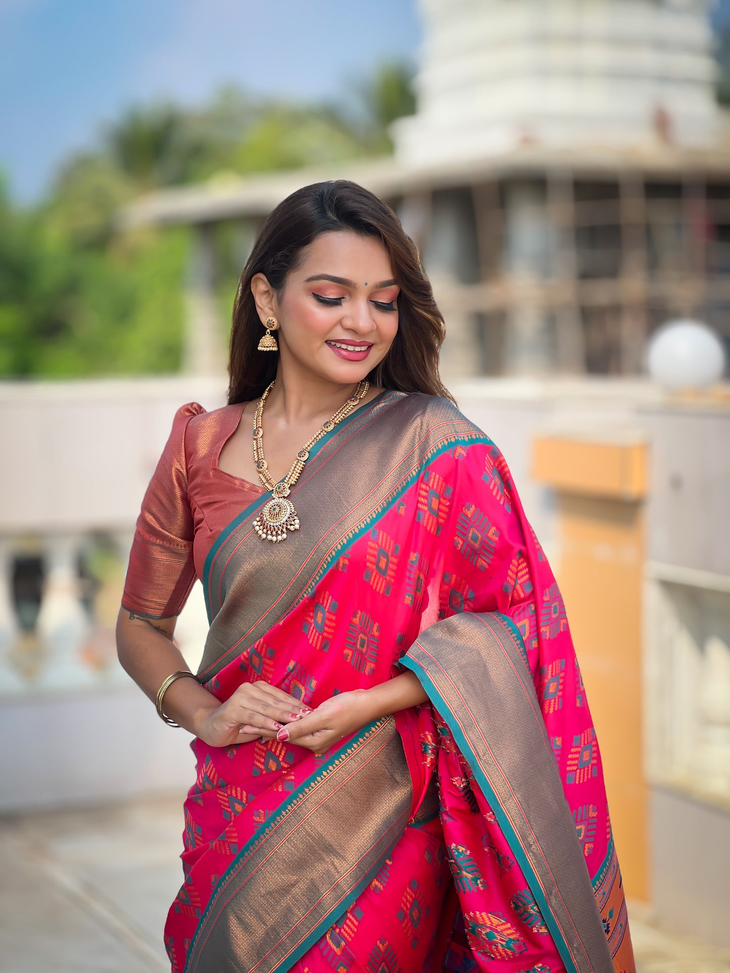 Presented By KeKoVi Beautiful Traditional Paithani Saree With Contrast Running Blouse 