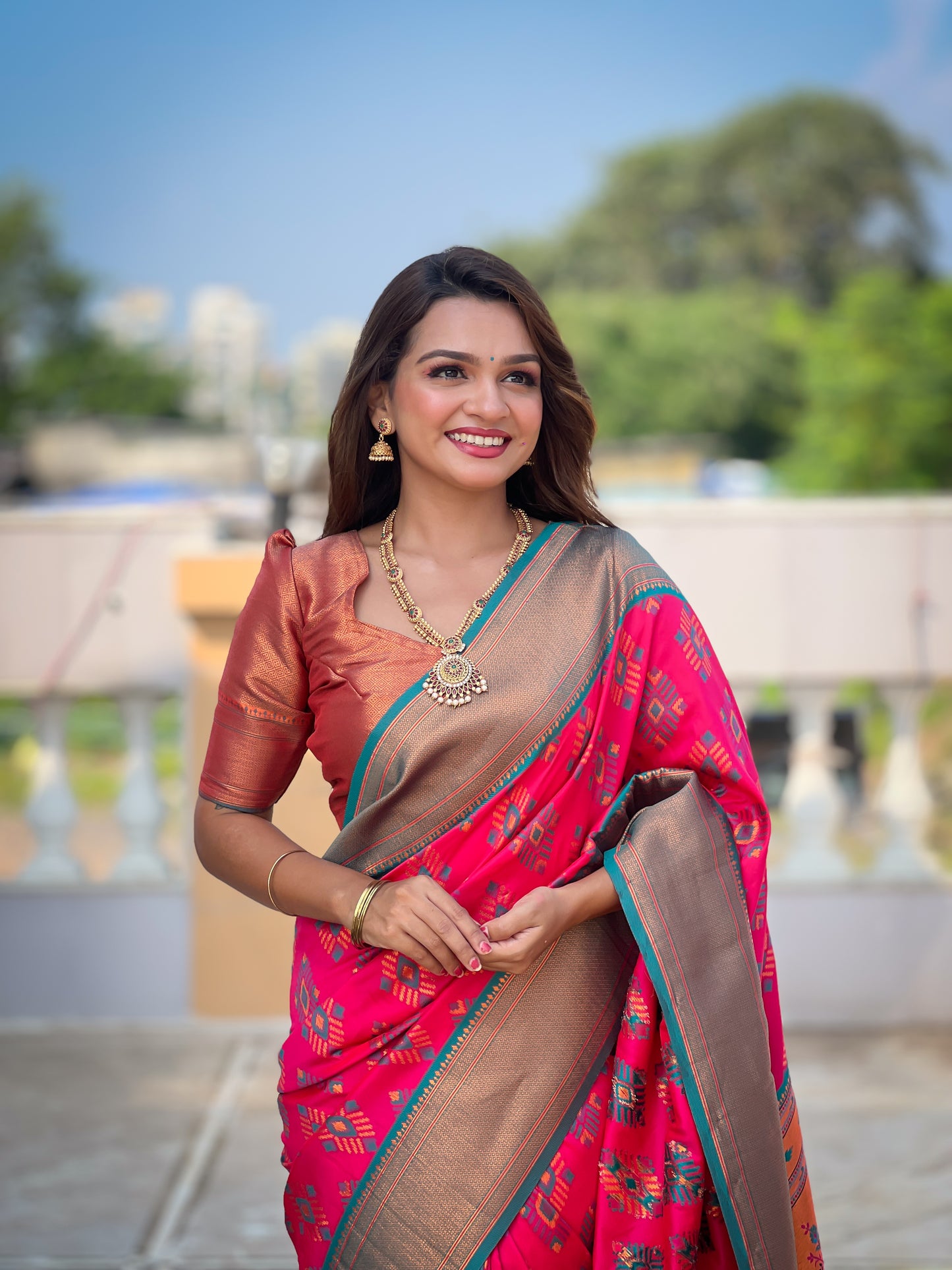 Presented By KeKoVi Beautiful Traditional Paithani Saree With Contrast Running Blouse 