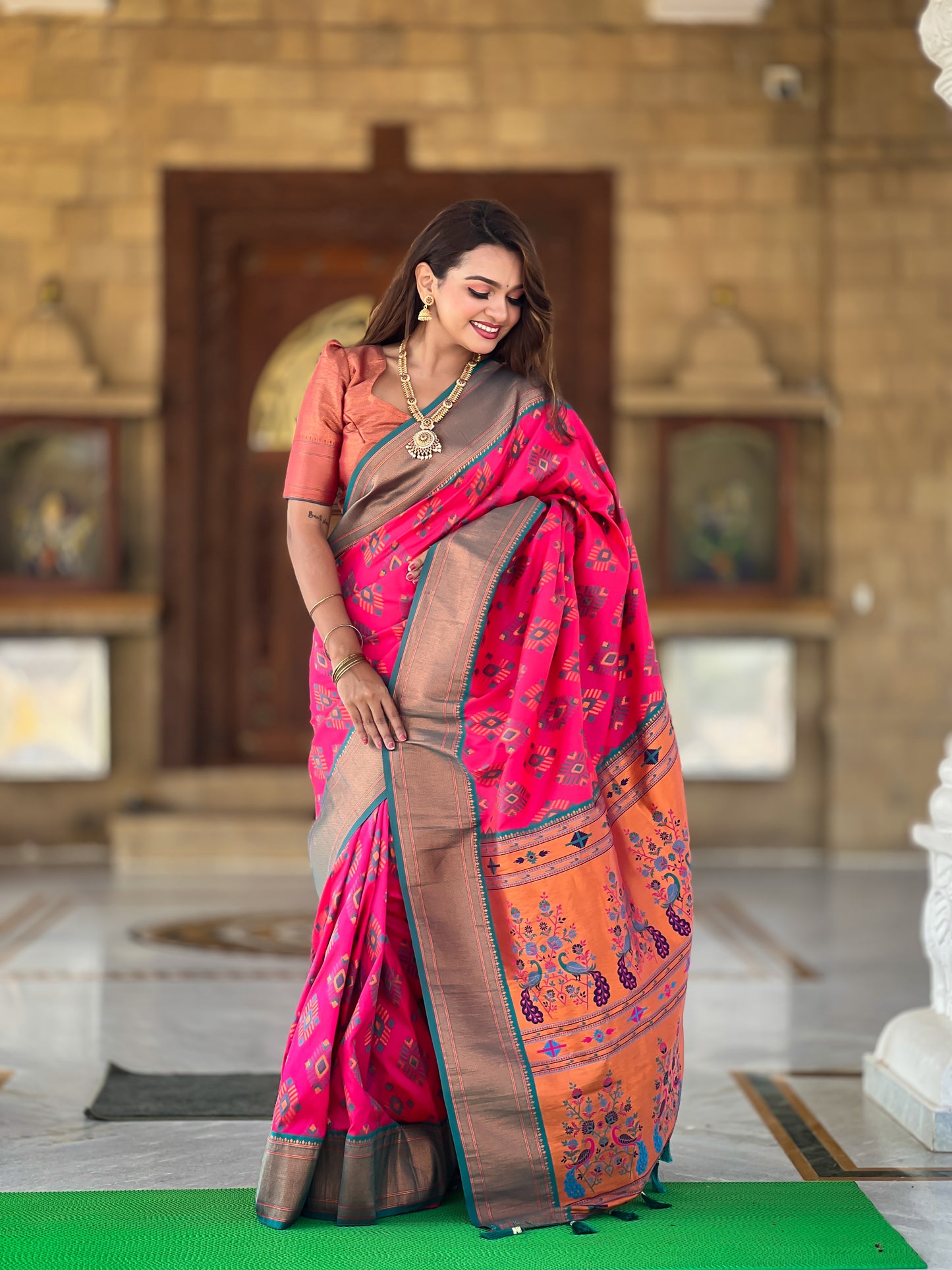 Presented By KeKoVi Beautiful Traditional Paithani Saree With Contrast Running Blouse 