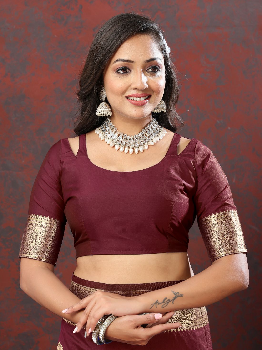Maroon Color Exclusive Soft Silk Zari Woven Work With Rich Pallu and Contrast Border With Tessels Women's Saree with Unstiched Blouse Pieces.